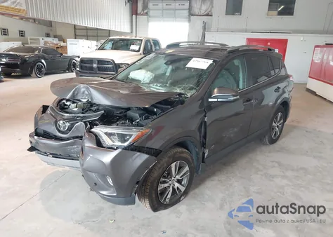 2018 Toyota Rav4 Xle from USA, damaged, VIN 2T3WFREV1JW439979